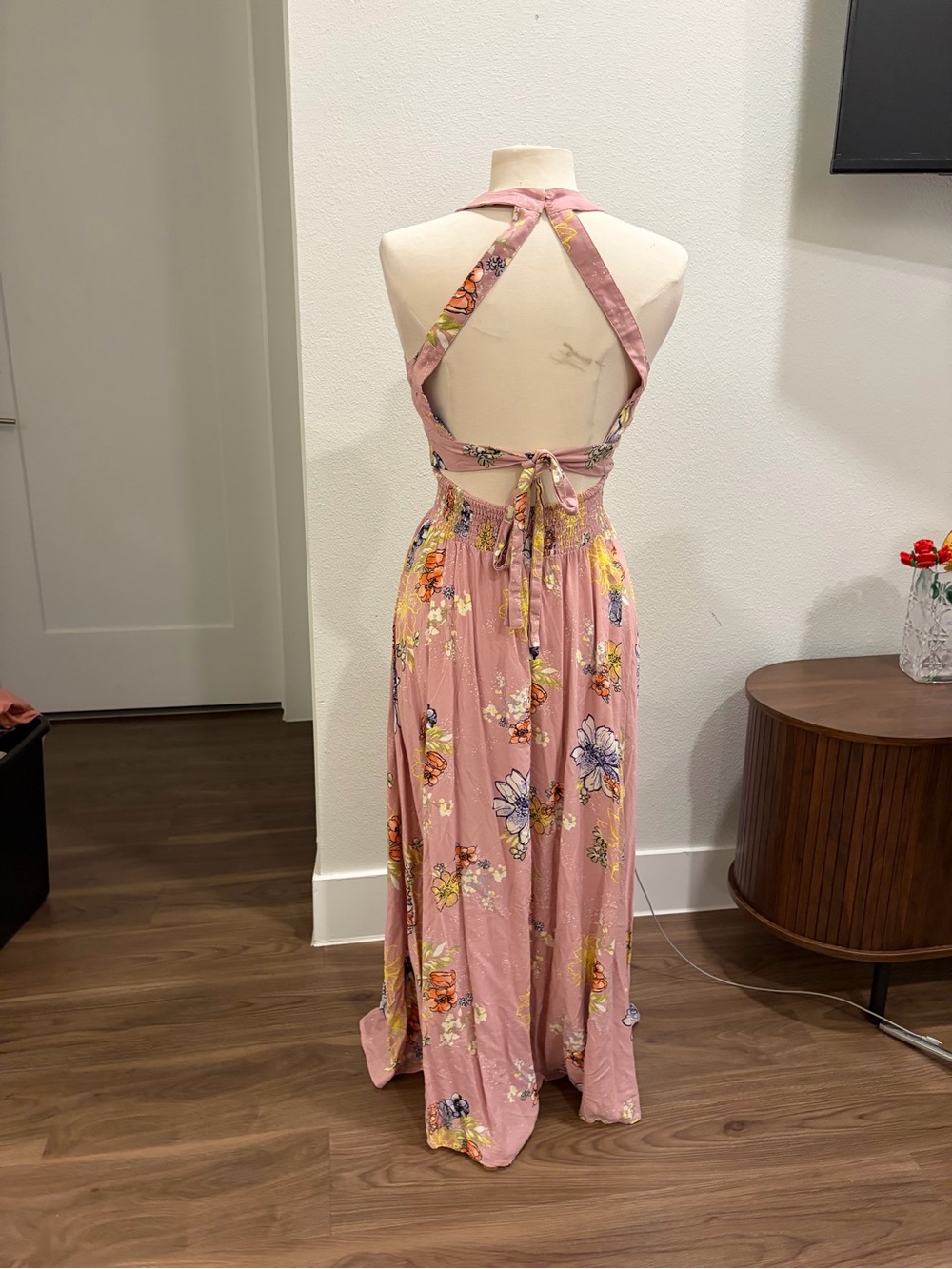 Women's Pink Floral Halter Maxi Dress - Picture 5 of 9